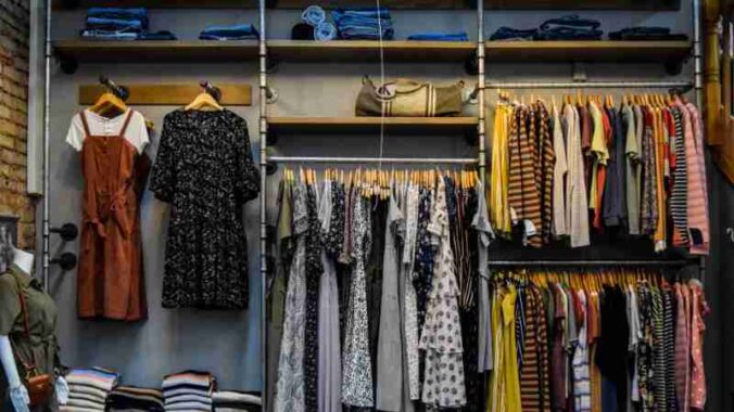 w, tags: hosen - unsplash